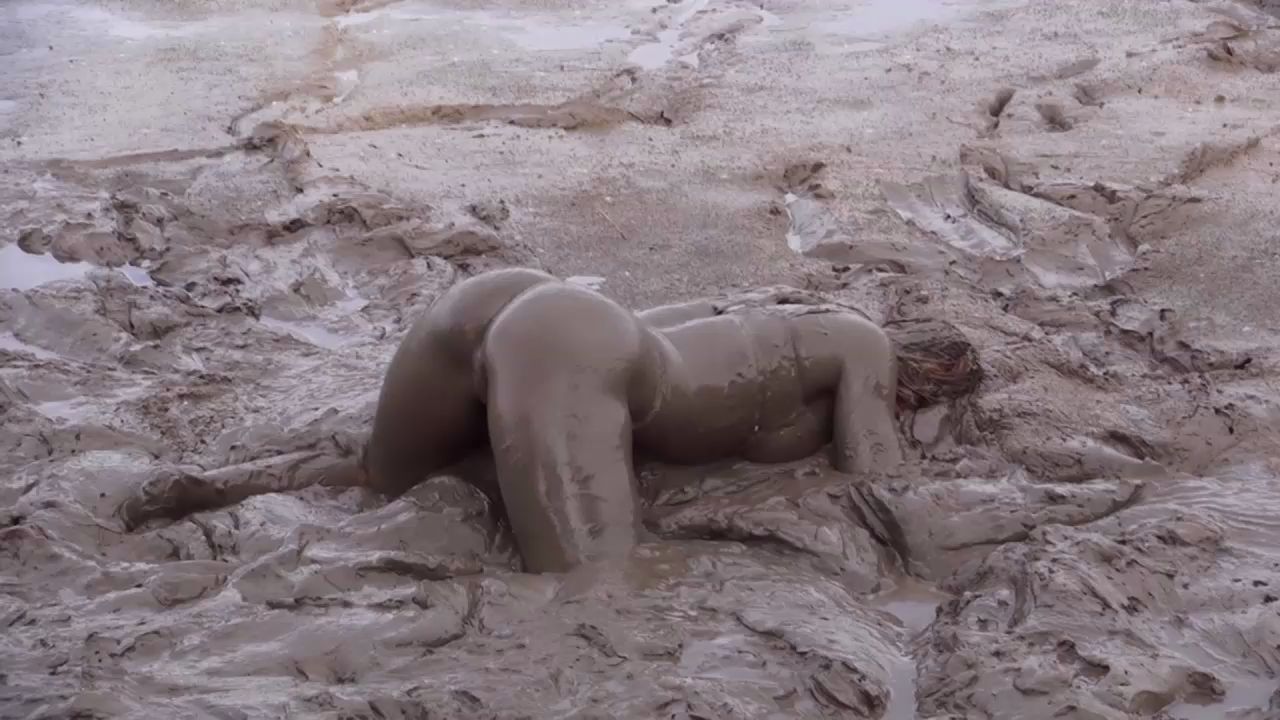 Naked Girls In Deep Mud